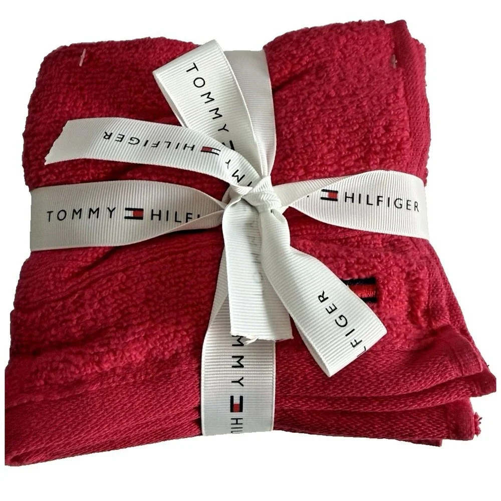 Tommy Hilfiger Logo Hot Pink 100% Cotton 4 Piece Washcloths Facecloths 13X13